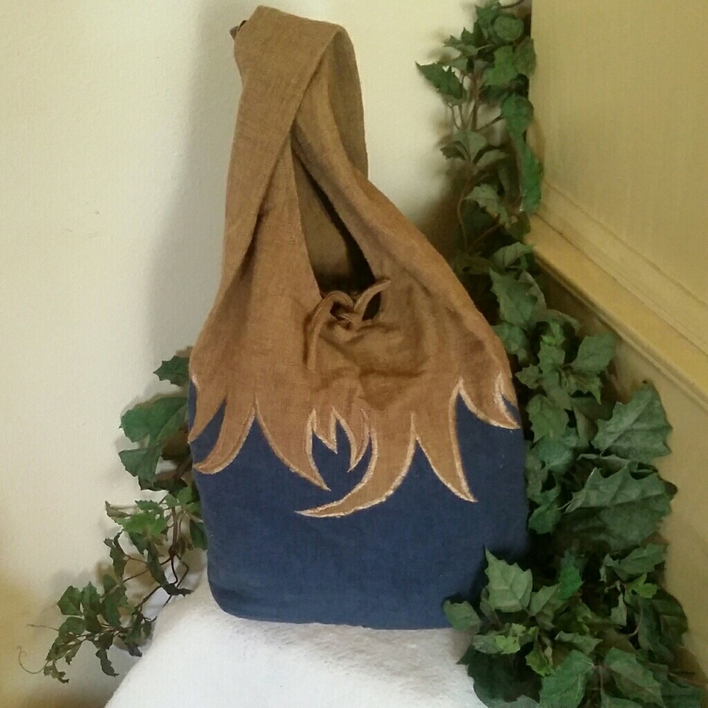 Lg cross body bag